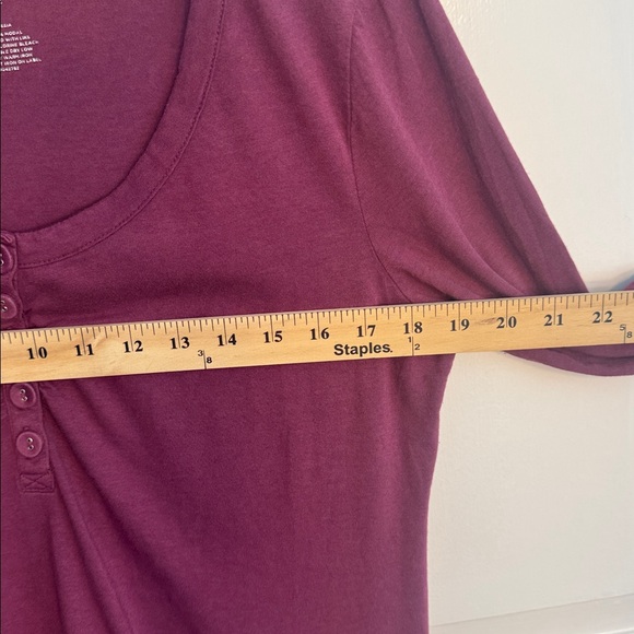 Maternity V-Neck Long Sleeve Tee Shirt Liz Lange Purple. Hits at Hip. Size L‎ - Picture 6 of 6